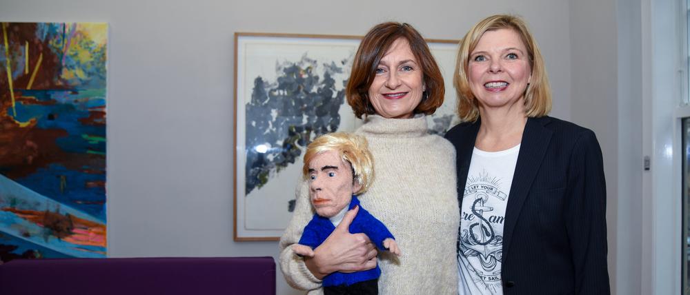 Die Galeristinnen Kathrin Behrens und Sandra Schindler (r.).