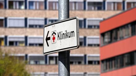 Im Klinikum Ernst von Bergmann kam es zu einem Corona-Ausbruch.