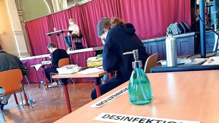 Das Abitur findet in diesem Jahr unter besonderen Bedingungen statt.