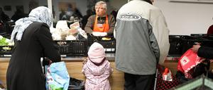 Vor der Krise: Die Lebensmittelausgabe der Potsdamer Tafel.