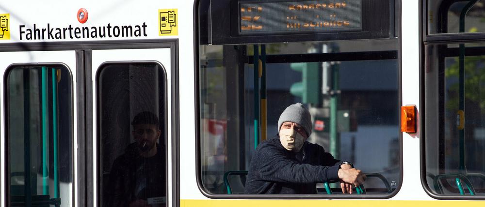 Maskenpflicht besteht ab Montag, dem 27. April, in Potsdams Nahverkehr und im Einzelhandel.