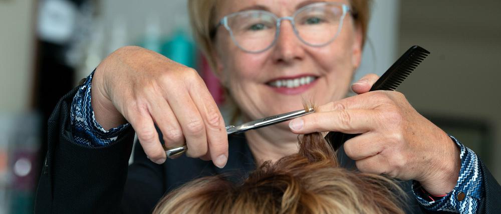 Friseurmeisterin Brita Meißner.