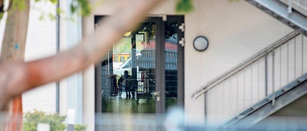 In Seniorenheim leben Personen einer Corona-Risikogruppe eng beieinander.