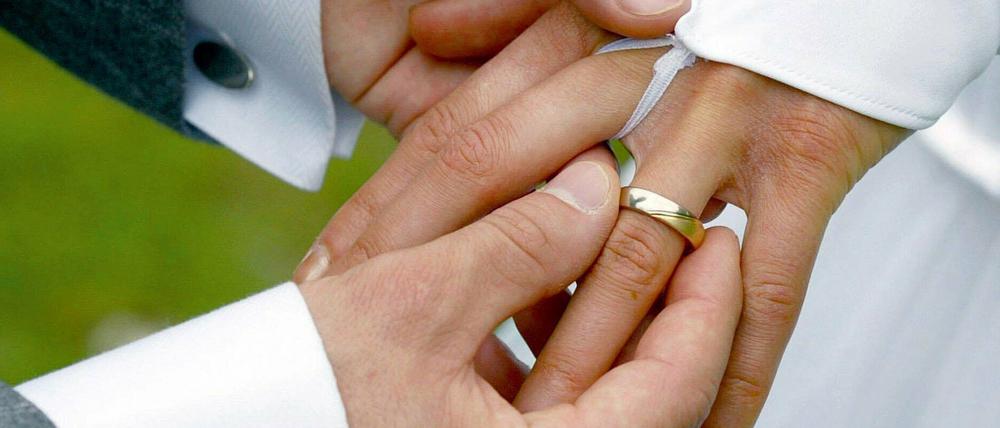 In Brandenburg dürfen Hochzeiten jetzt wieder mit Gästen. 
