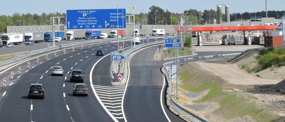 Der Ausbau der A 10 soll im Sommer dieses Jahres abgeschlossen werden.