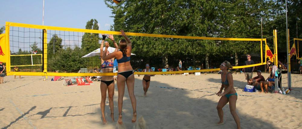 Die alte Beachvolleyballanlage befand sich neben der Biosphäre.