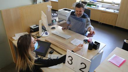 Im Potsdamer Bürgerservice wurden Sicherheitsvorkehrungen getroffen.