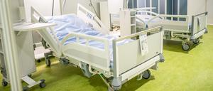 In der Verwaltung der Stadt Potsdam denkt darüber nach, auch dem Personal anderer Krankenhäuser neben dem Bergmann eine Helferprämie zu zahlen.