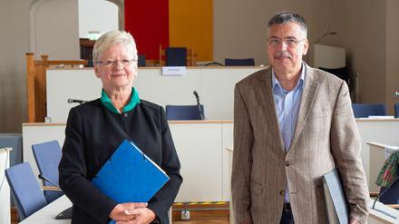 Anita Tack und Frank T. Hufert leiten die Untersuchungskommission für den Coronaausbruch im Bergmann-Klinikum.