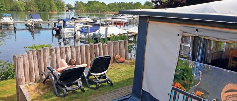 Wie hier auf dem Campingplatz „Riegelspitze“ in Werder (Havel) klingeln die Interessenten für freie Plätze im Minutentakt. 
