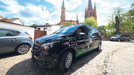 Zwei batteriebetriebene Minibusse fahren ab Dienstag in Werder (Havel).