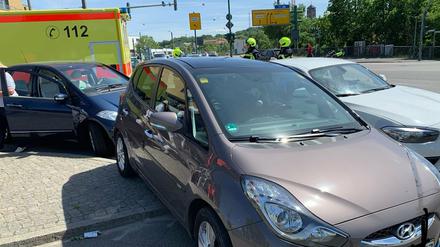 Mehrere Autos kollidierten nahe des Potsdamer Hauptbahnhofes.