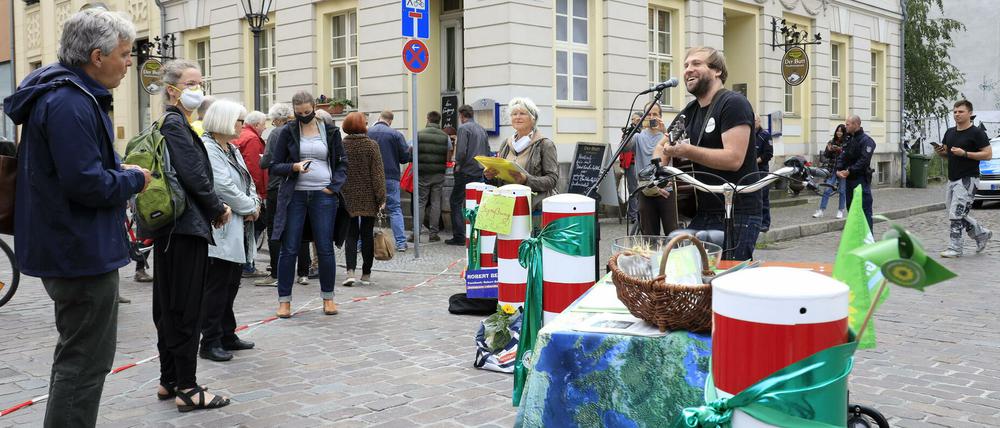 Neue Poller in der Gutenbergstrasse