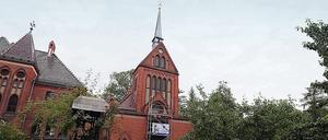 Die Kirche am Fuß des Pfingstberges.