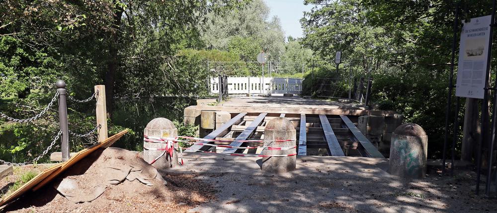 Die Schwanenbrücke in Potsdam ist derzeit Baustelle.