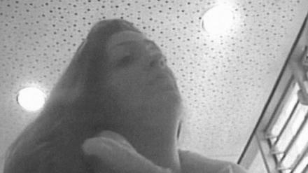 Wer kennt diese Frau?