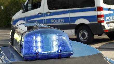 Die Polizei ist derzeit an der Unfallstelle.
