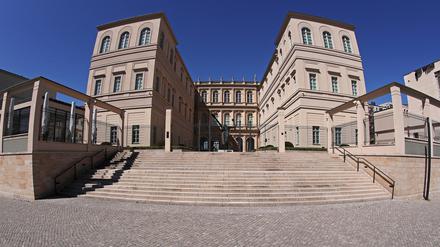Blick von der Alten Fahrt auf das Museum Barberini.