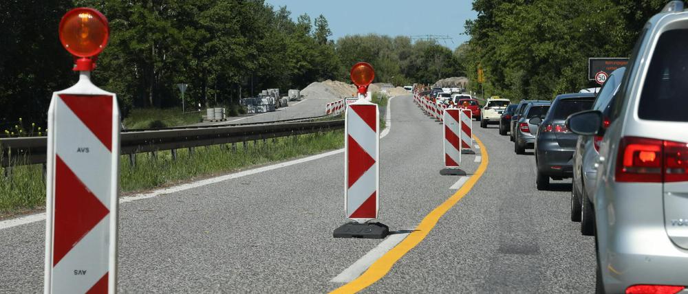 Ein Dauerbrenner unter Potsdams Bau- und Staustellen: Die Arbeiten an den Hochbrücken der Nuthestraße.