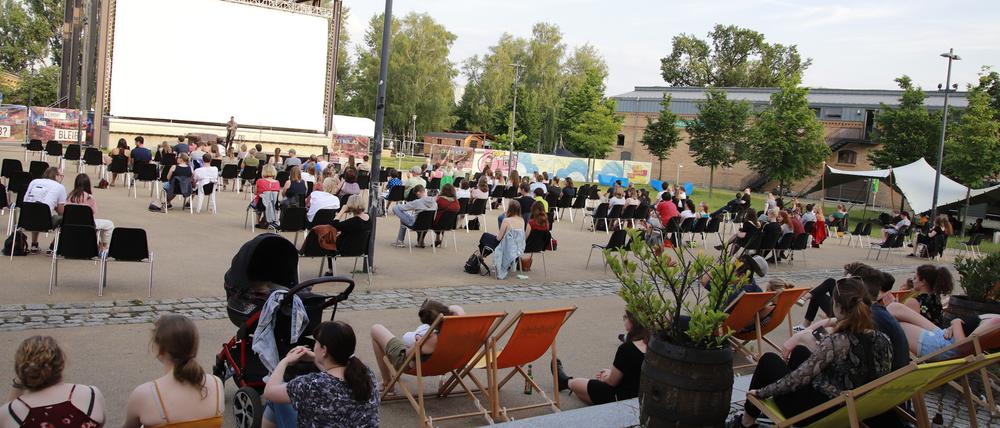 Das Waschhaus Potsdam hat seine Chance auf den Sommer genutzt und einen Openairbetrieb unter Corona-Bedingungen begonnen. 