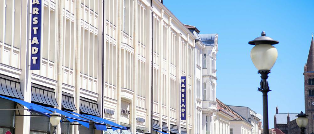 Das Warenhaus Galeria Karstadt Kaufhof in der Brandenburger Straße