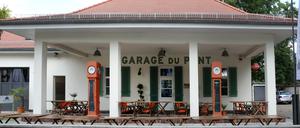 Das "Garage du Pont" in der Berliner Strasse Potsdam nahe der Glienicker Brücke.