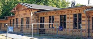 Um Potsdams ältesten Bahnhof gibt es Streit zwischen der Stadt und Eigentümer Josef Laggner.