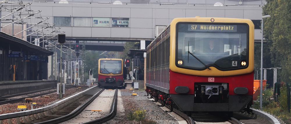 Bahnreisende müssen sich auf Einschränkungen einstellen.