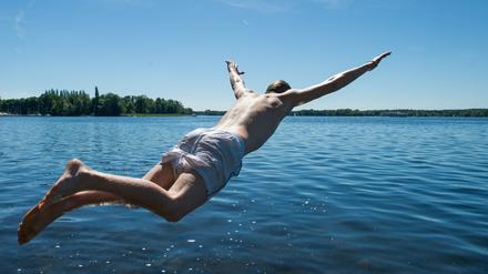 Bei Temperaturen weit über 30°C ist der Sprung ins kühle Nass genau richtig.