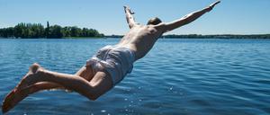 Bei Temperaturen weit über 30°C ist der Sprung ins kühle Nass genau richtig.