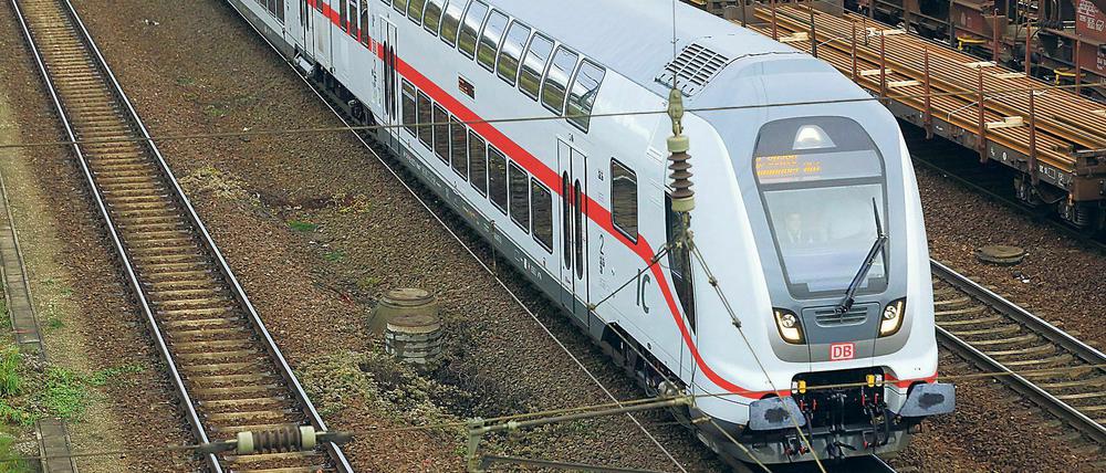 Derzeit fährt nur ein Mal täglich ein IC2 von Potsdam nach Norddeich Mole und abends zurück nach Cottbus. Künftig könnte es zwei Linien mit diesen Zügen geben, die jeweils im Zweistundentakt fahren.
