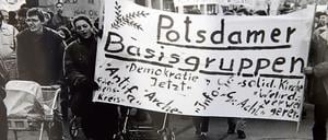 Bei der Demo am 4. November 1989 waren auch Andreas Streitz (links im Bild) und seine Frau Petra Walter-Streitz dabei.