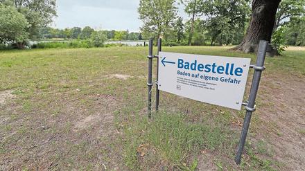Badestelle oder Partystelle? An vielen warmen Abenden sollen sich im Neuen Garten, bevorzugt rund um die von der Schlösserstiftung geduldete Badestelle am Heiligen See, zahlreiche Jugendliche zusammengefunden haben. Das verstößt gegen die Parkordnung und möglicherweise auch gegen die Corona-Umgangsverordnung des Landes, wenn der Mindestabstand nicht eingehalten wird.