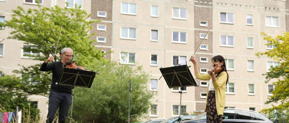 Die Kammerakademie Potsdam im Corona-Modus: Konzert im Rahmen der Reihe KAPmobil im Potsdamer Stadtteil Drewitz.