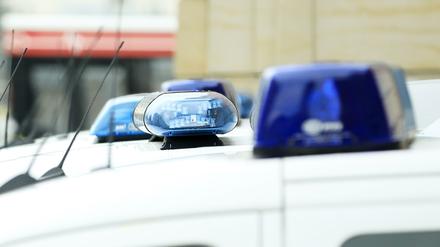Die Polizei sucht nach einer Vermissten.