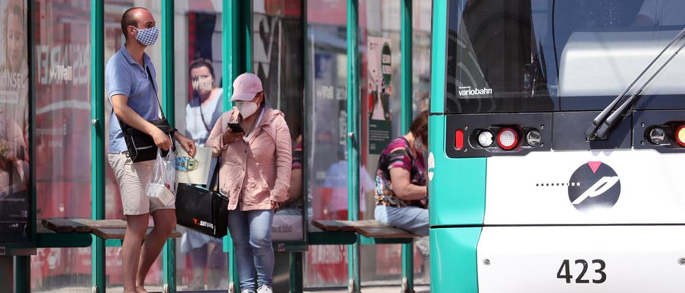 Klare Linie: Wer die Maske nicht tragen will, soll aussteigen.