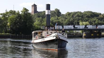 Auf dieses Bild werden Potsdamer und Touristen ab sofort verzichten müssen: "Gustav" bleibt vorerst im Dock.
