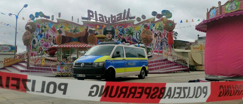 Von diesem Fahrgeschäft stürzte eine 29-jährige Mitarbeiterin Ende September 2019 und starb.