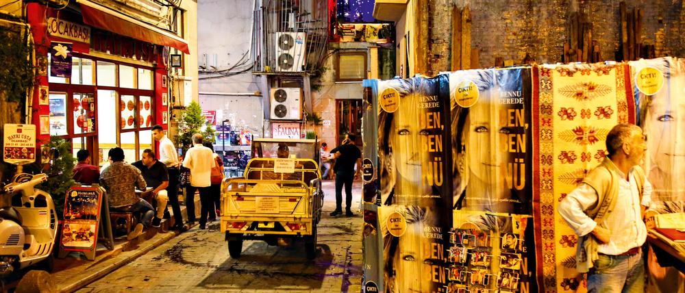 Istanbul ist nicht nur das Sujet von Orhan Pamuks Literatur, er hält es auch in Fotos fest. Diese sind jetzt in Potsdam zu sehen.