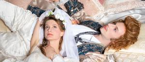 Das Neue Globe Theater Potsdam zeigt "Der tollste Tag oder Figaros Hochzeit" von Peter Turrini.