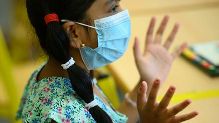Brandenburgs Schüler müssen im neuen Schuljahr eine Maske tragen.