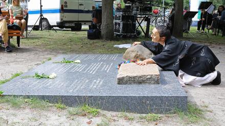 Gedenken am Hiroshima-Nagasaki-Platz in Babelsberg am 25. Juli 2020.