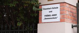Auch bei sechs Horterziehern werden Abstriche vorgenommen.