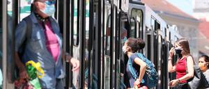 Für Trams und Busse brauchen Potsdamer ein Ticket. 