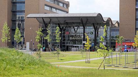 In der Babelsberger Straße unweit des Hauptbahnhof wurden Busfahrer attakiert.