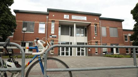 Die Friedrich-Wilhelm-von-Steuben-Gesamtschule im Kirchsteigfeld