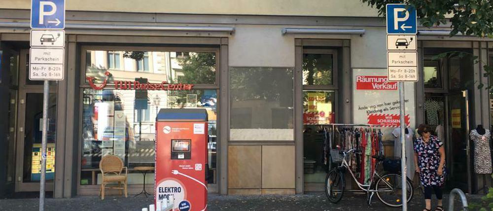 E-Auto Ladesäule der EWP in der Dortustraße.