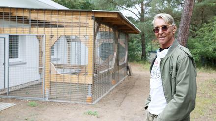 Schirmherr Wolfgang Joop machte sich heute selbst ein Bild vom Tierheim