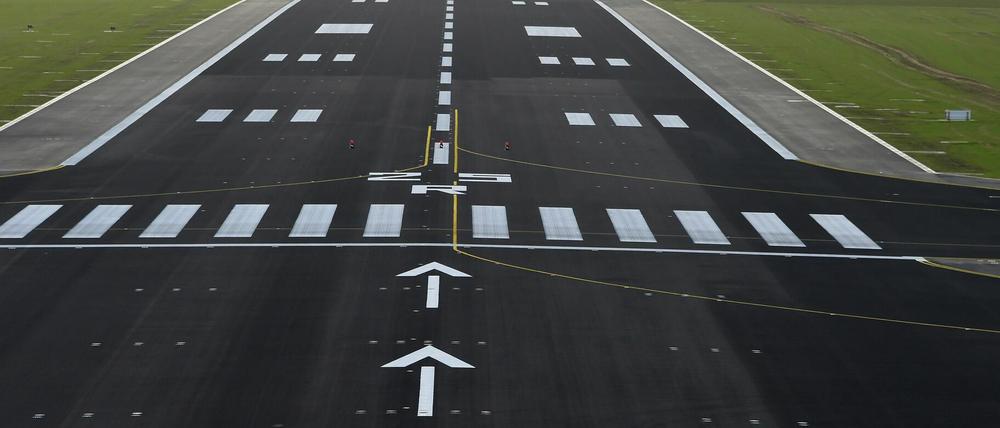 Nach dem Start sollen die Piloten nach wenigen Sekunden in eine steile Kurve gehen - in eine "Kotzkurve", wie der Berufsverband „Cockpit“ sagt.