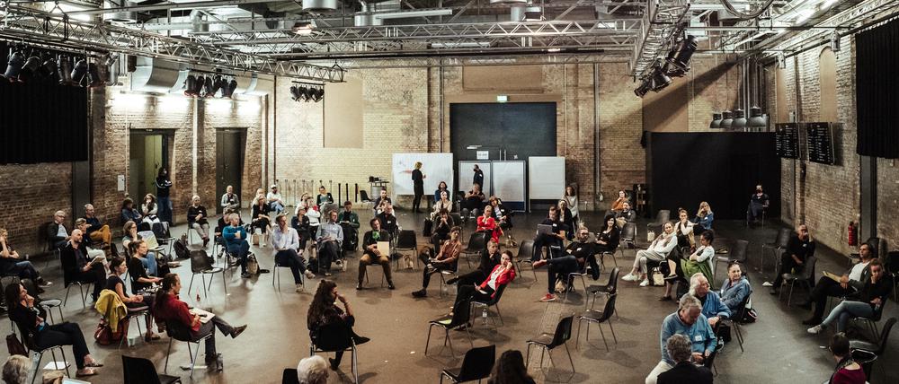 Der 1. Netzwerkabend des neuen Netzwerkes #KulturMachtPotdam in der Arena des Waschhauses in der Schiffbauergasse.
